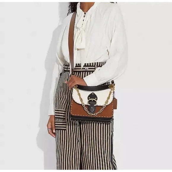 COACH C4595 Beat Shoulder Bag In Colorblock With Rivets $595 NWT - Picture 5 of 9